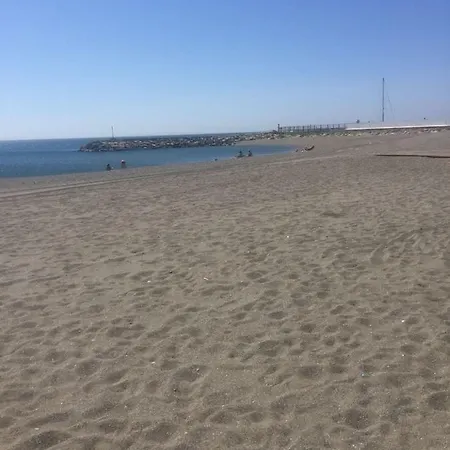 Poseidons Pearl Duquesa Апартаменты *