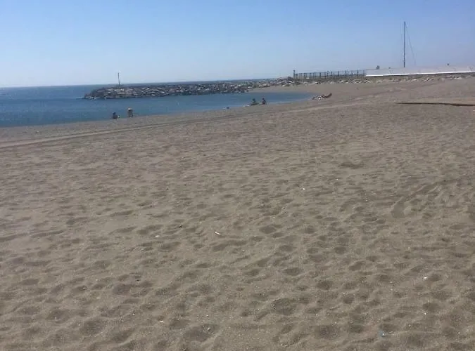 Poseidons Pearl Duquesa Apartment *